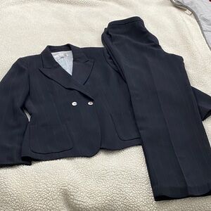 Tahari Dark Blue Pinstripe Blazer and Pants Set - Size 8